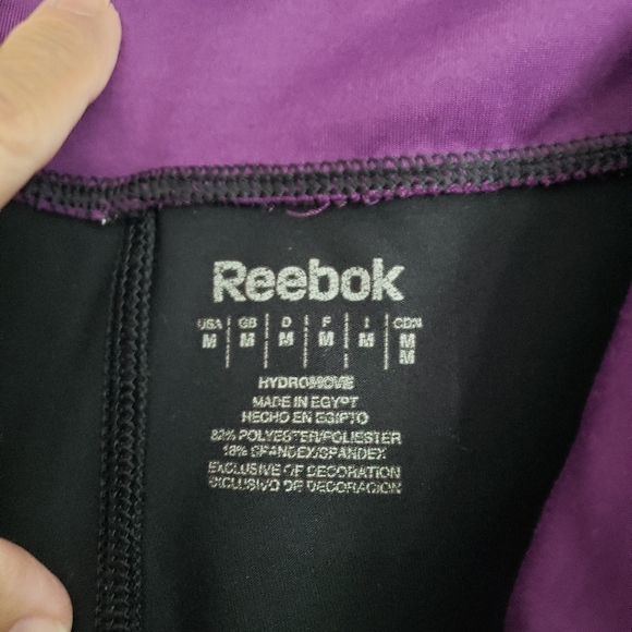 EUC Reebok Yoga Capris - Picture 3 of 4